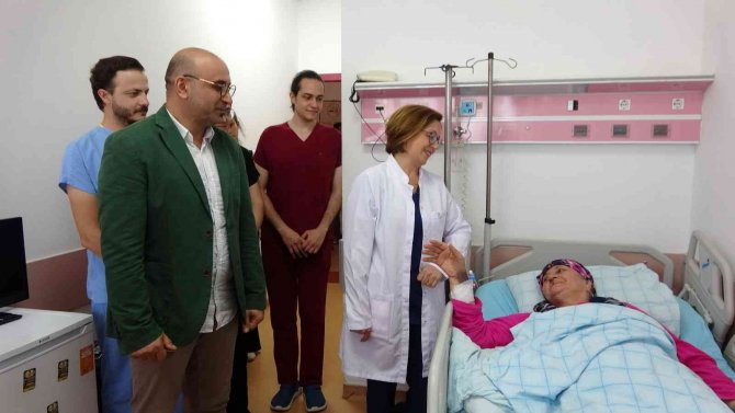 69 Yaşındaki Hasta Endovasküler Anevrizma Onarımıyla Hayata Tutundu