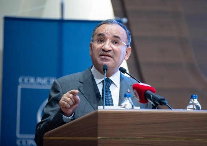 Adalet Bakanı Bozdağ: “Haksız Tahrik Konusu Tartışmaya Açılmalı”