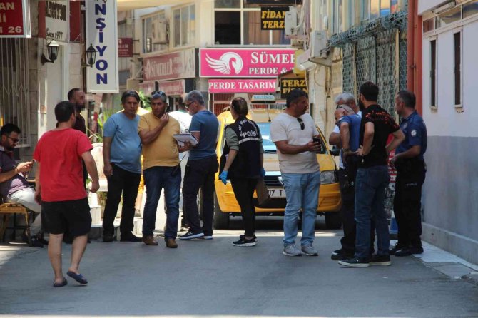 Tartıştığı Genci Önce Bıçaklayıp, Sonra Tampon Yapan Şüpheli Tutuklandı