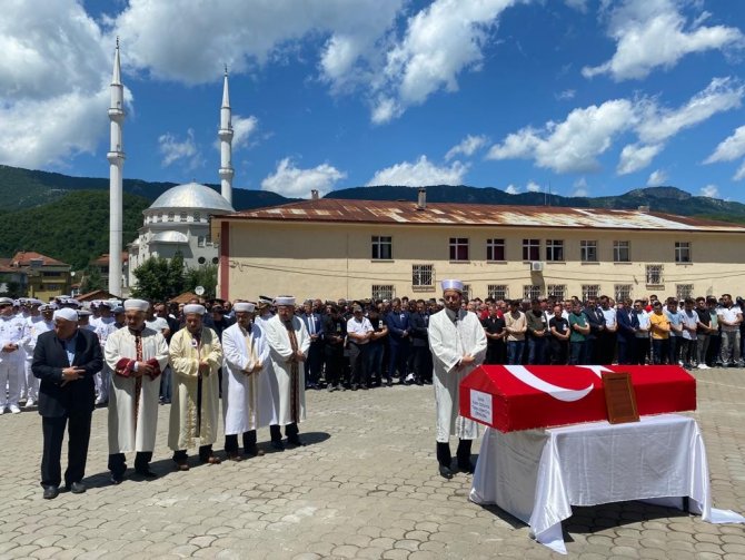 Şehit Uzm. Çvş. Özkaya’nın Cenazesi Toprağa Verildi