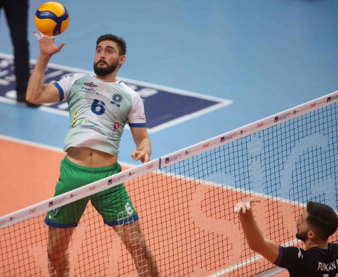 Fatih Cihan Yeniden Bursa Büyükşehir Belediyespor Erkek Voleybol Takımı’nda