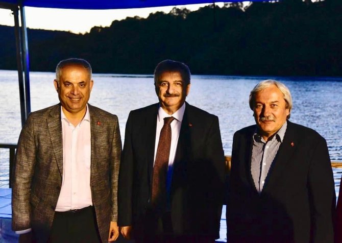 Bakan Yardımcısı Büyükdede Belediye Başkanları İle Bir Araya Geldi