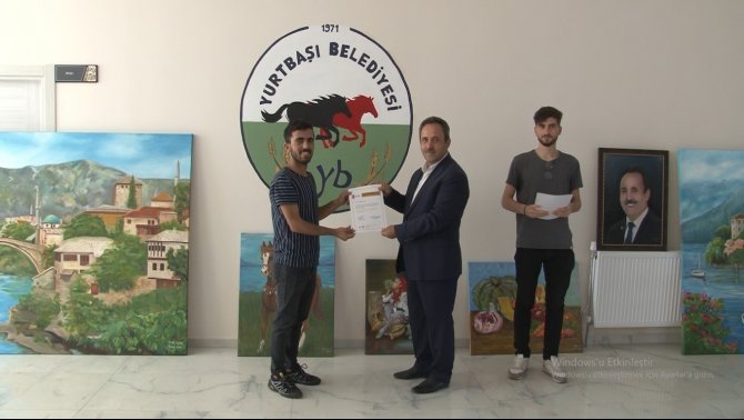 Belediye Binası Öğrencilerin Eserleriyle Renklendi