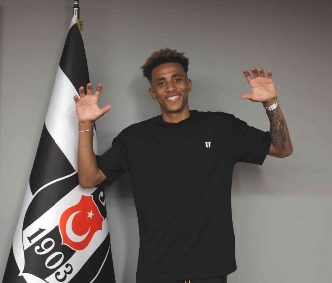 Gedson Fernandes 4+1 Yıllık Sözleşmeye İmza Attı