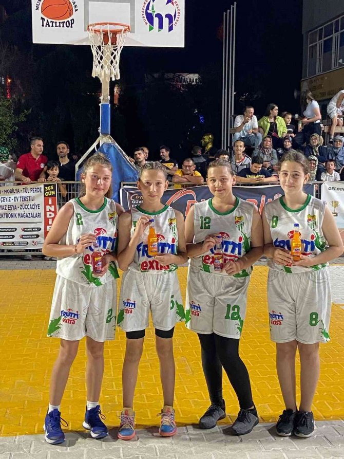 Sokak Basketbolu Nefes Kesti