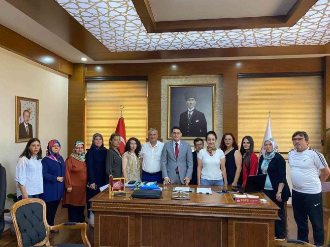 Usta Öğreticilere Kaymakam Göktaş’tan Teşekkür Belgesi