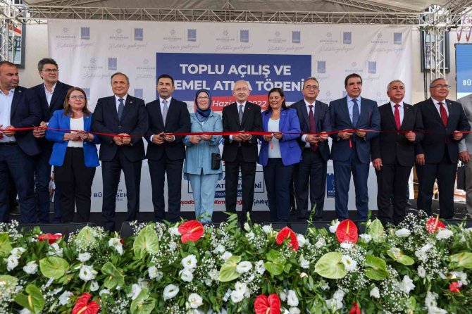 Chp Genel Başkanı Kılıçdaroğlu, Kuşadası’nda Toplu Açılış Ve Temel Atma Törenine Katıldı