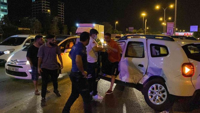 Maltepe’de Cip İle Ticari Araç Çarpıştı: 2 Yaralı