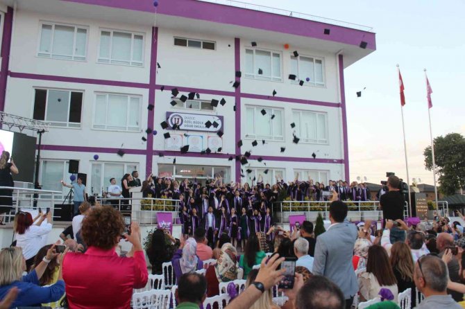 Uğurda Mezuniyet Heyecanı