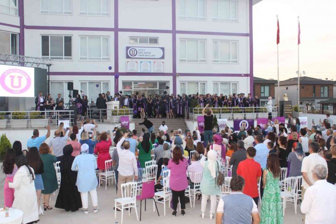 Uğurda Mezuniyet Heyecanı