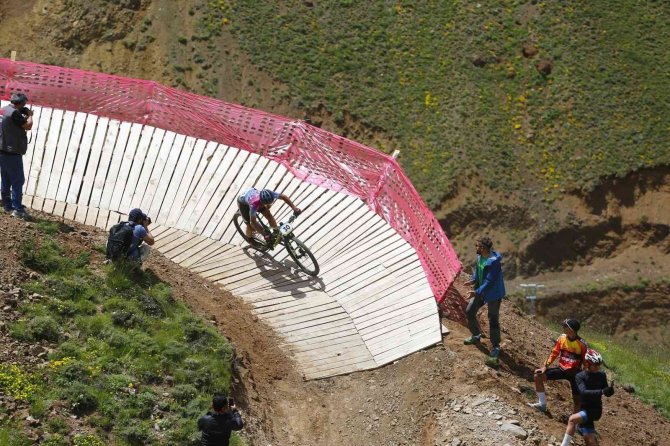 Mtb Cup Olimpik Dağ Bisikleti Yarışları Nefes Kesti