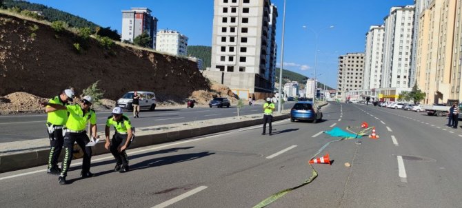 Otomobilin Çarptığı Çocuk Hayatını Kaybetti