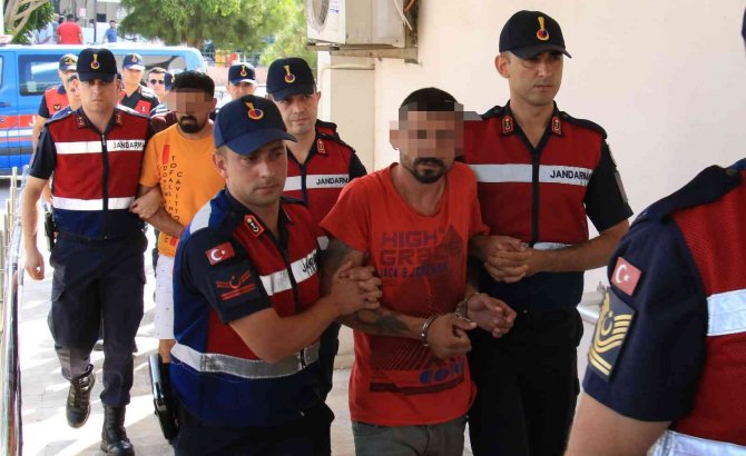 Katil, Cenazeye Katılmayan Komşu Çıktı