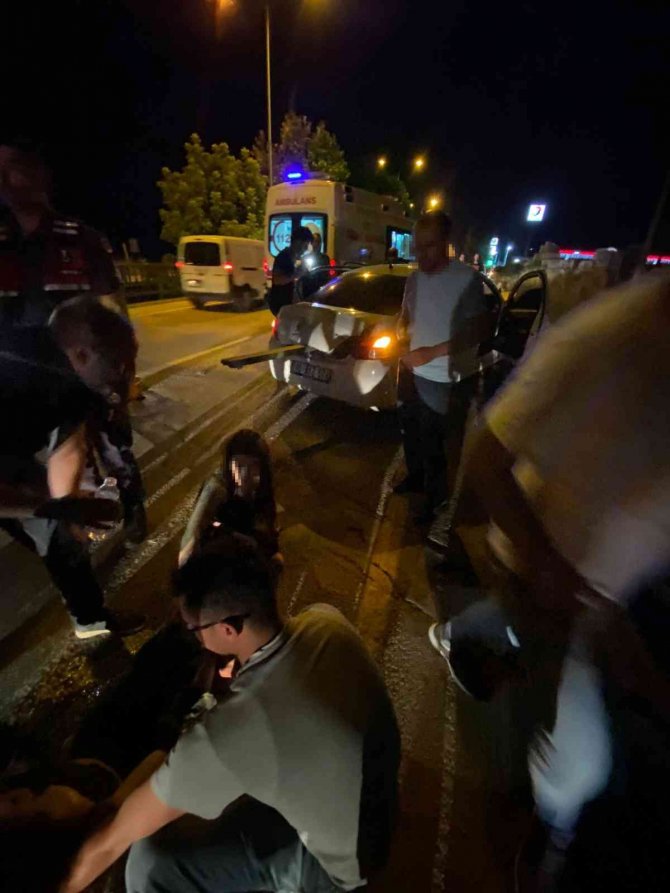 Bursa’da Alkollü Sürücü Demir Korkuluklara Çarptı: 1 Ölü, 1 Yaralı