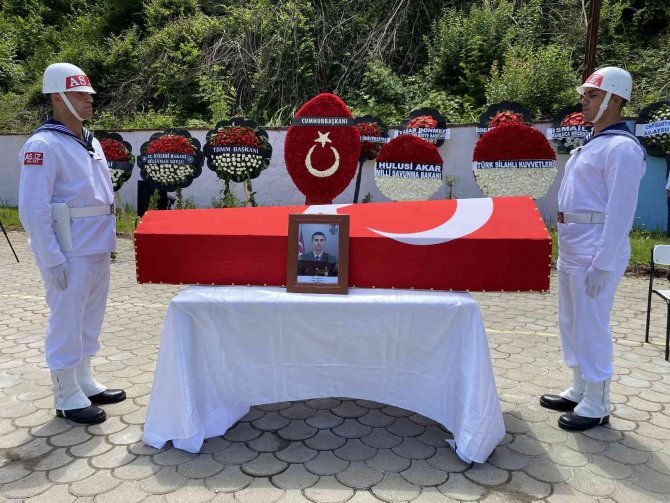 Şehit Uzm. Çvş. Özkaya’nın Cenazesi Toprağa Verildi