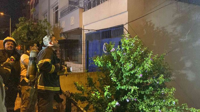 Alkollü Şahıs Kendisini Eve Kilitledi, Tüm Ekipler Seferber Oldu
