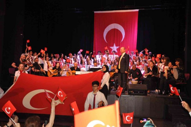 Tkm’de Gençleşen Türküler Rüzgârı