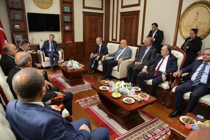 Kültür Ve Turizm Bakan Yardımcısı Alpaslan, Bayburt Valiliği’ni Ziyaret Etti