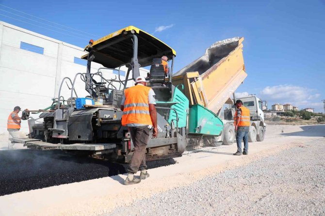 Merkezefendi’de Yol Çalışmaları Bayrama Kadar Bitecek
