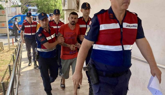 Mersin’deki Komşu Cinayetinde 3 Kardeşe Tutuklama