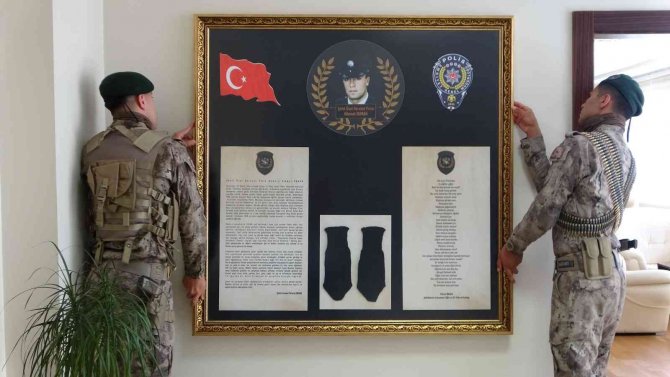 80 Yaşındaki Şehit Annesi Oğluna Verdiği Sözü 30 Yıl Sonra Yerine Getirdi