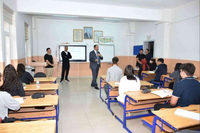 Yaz Dönemi Destekleme Ve Yetiştirme Kursları Devam Ediyor