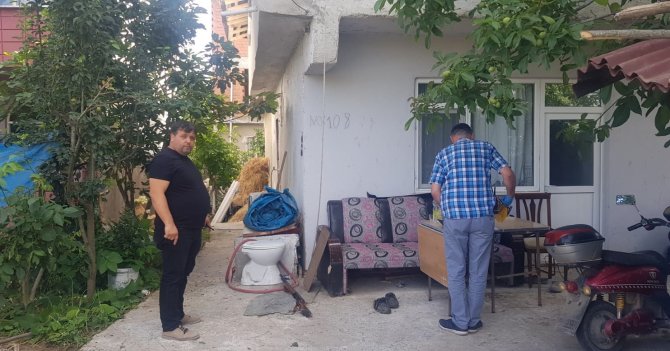 Oğlunu Tüfekle Vurdu