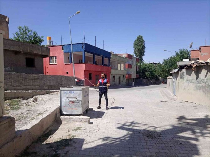 Siirt Belediyesinden Dezenfekte Ve İlaçlama Çalışmaları