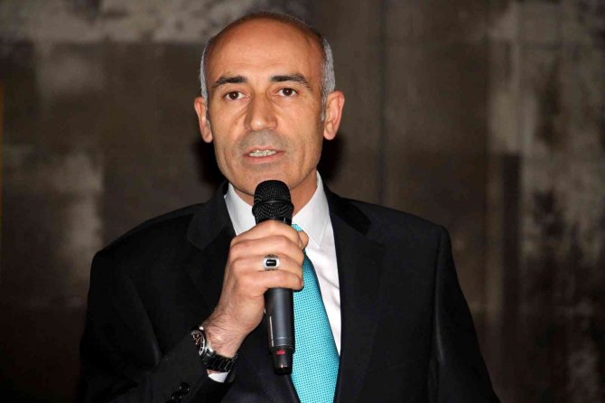 En Uzun Gecede, 751 Yıllık Medresede Şiir Dinletisi