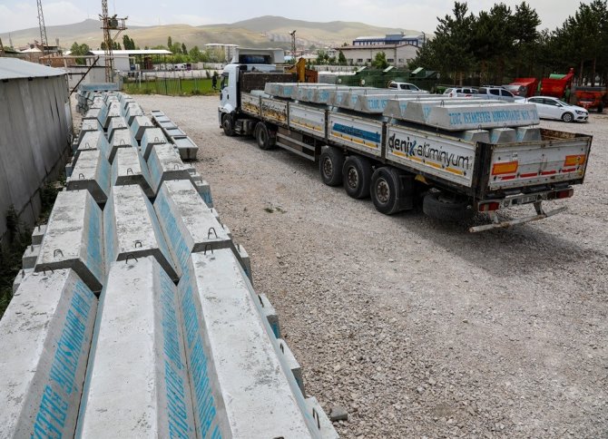 Van Büyükşehir Belediyesi Sıvat Dağıtımına Başladı