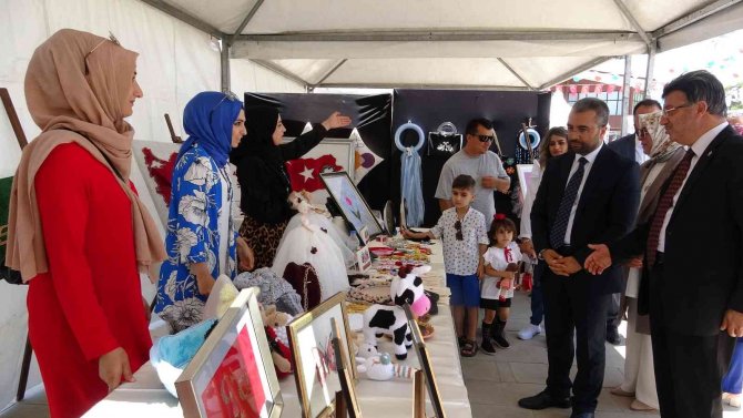 Edremit’te ’Kadın El Emeği Ve Sanat Festivali’ Başladı