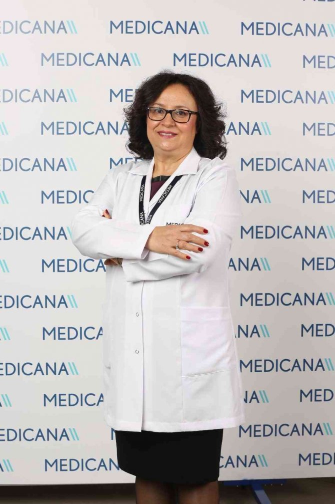 Güneşle Gelen Cilt Lekelerine Dikkat