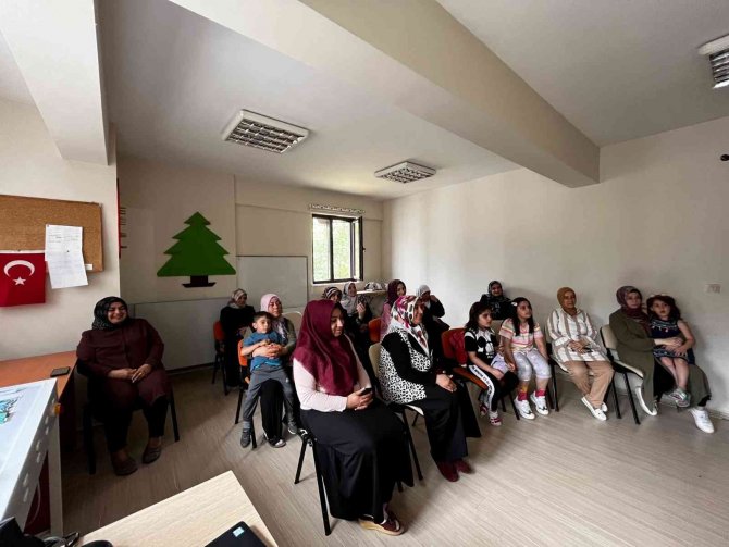 Karapınarlı Kadınlara Ev Kazalarından Korunma Eğitimi