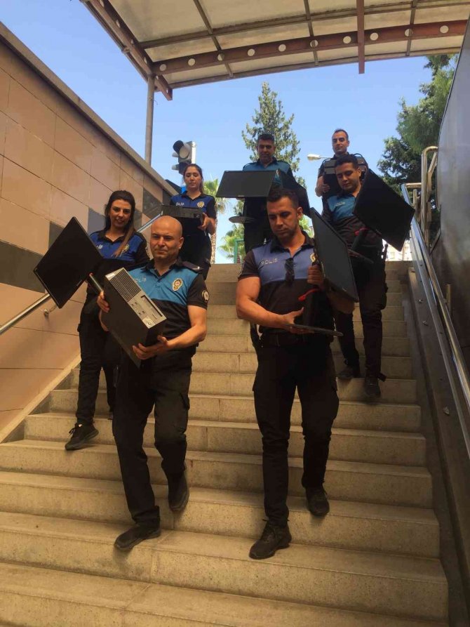 Engellilerin Bilgisayar Sorununu Emniyet Müdürü Çözdü