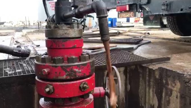 Adana’da Çıkartılan Petrolün Vanadan Akışı Görüntülendi