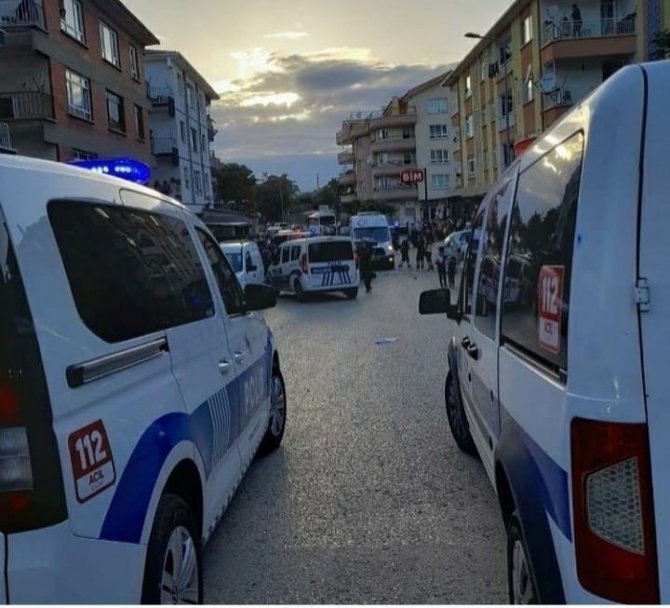 Ankara’da Drift Yapan Aracın Sürücüsüne Mahallelilerden Tepki: Aracı Devirdiler
