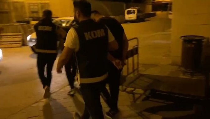 Bursa’da 245 Silah Ele Geçirilmişti...zanlıların Hepsi Tutuklandı
