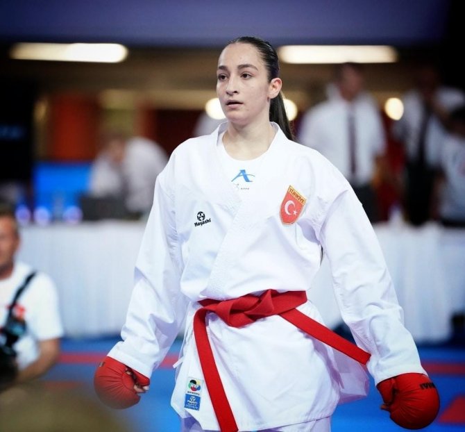 Milli Arma Aşkı, Eğitim Hayallerine Galip Geldi