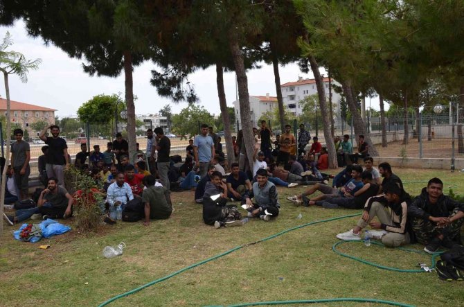 Didim’den Yunan Adalarına Kaçmaya Çalışan 136 Göçmen Yakalandı