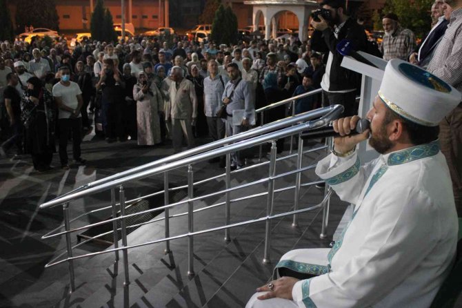 Kayseri’den 180 Kişi Kutsal Topraklara Gitti