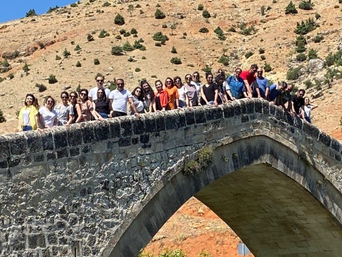 Elazığ’da Görevli Öğretmenler Çemişgezek’i Gezdi
