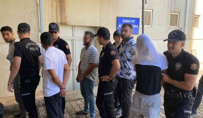Diyarbakır’da Baron Ve Baroniçelerin Olduğu 46 Şüpheli Adliyeye Çıkartıldı