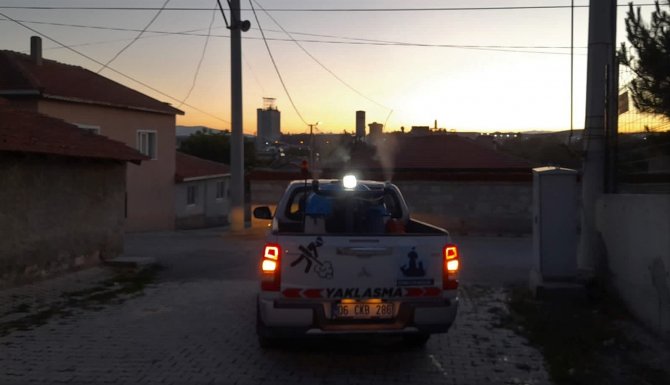 İ̇laçlama Ekipleri 7/24 Saat Sokakta