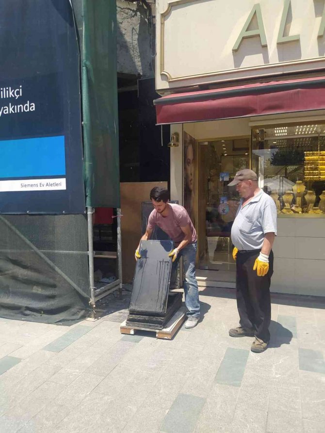 İ̇zmit’te Her Ay 40 Ton Atık Cam Geri Dönüşüme Kazandırılıyor
