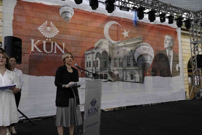 Kün’de İlk Lisans Mezuniyet Töreni Gerçekleştirildi