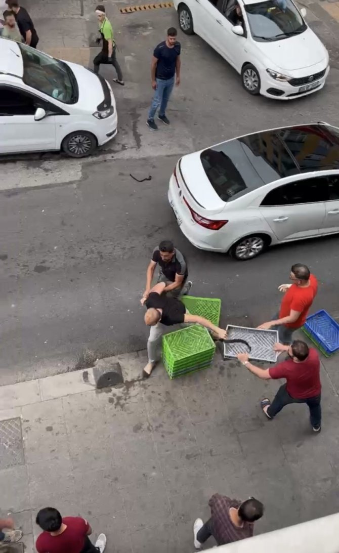 Sultanbeyli’de Parasını Ödemeyen Müşteri İle Lokanta Çalışanları Arasında Kavga