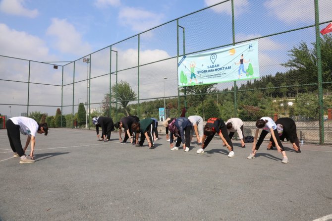 Küçükçekmeceliler, Güne Sabah Sporuyla Başlıyor