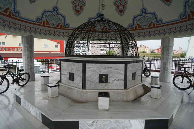 Cami Cemaati Şadırvanın Musluklarının Çalındığını Görünce Şaşkına Döndü