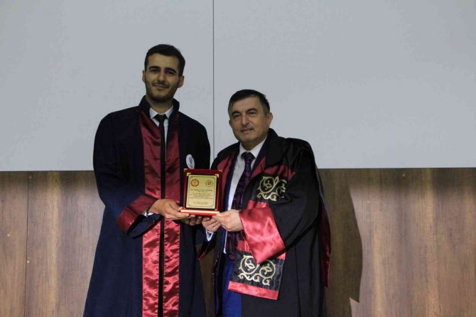 Fü Veteriner Fakültesi 47. Dönem Mezunlarını Uğurladı