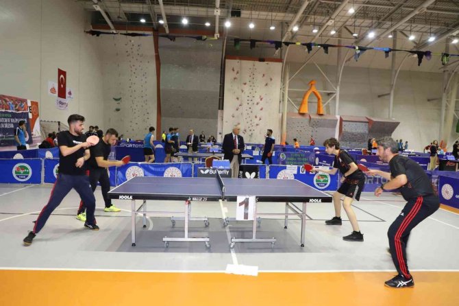 Nevü’de ‘Türkiye Masa Tenisi Terfi Ligi Müsabakaları’ Başladı
